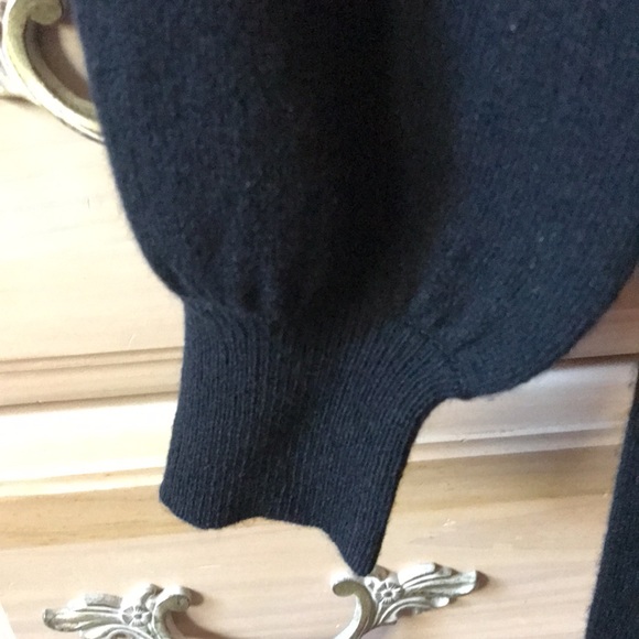 Nili Lotan | 100% Cashmere Shaelyn Tie V- Neck Sweater in Black Size S - Picture 3 of 8